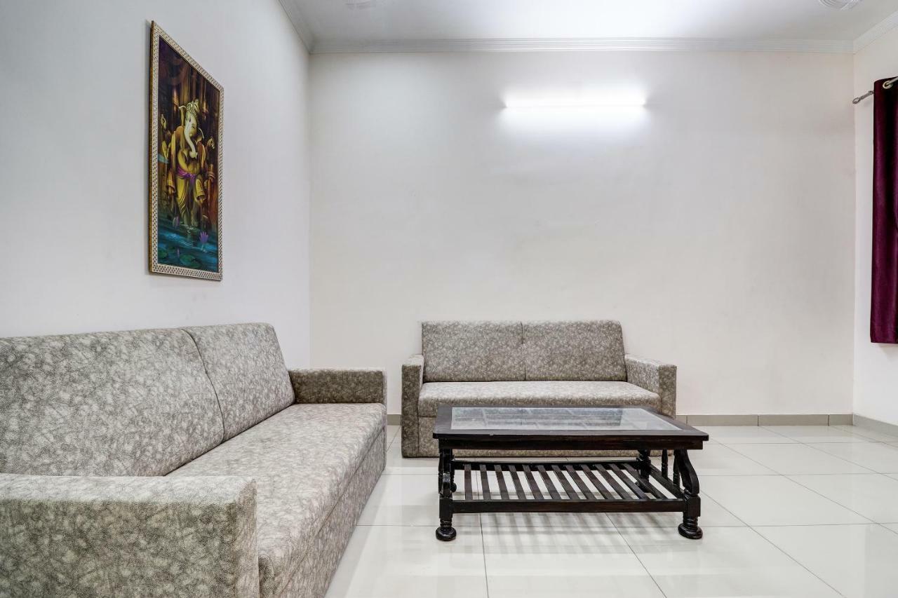 Oyo 38208 Hotel Prakash Kunj Лакхнау Экстерьер фото