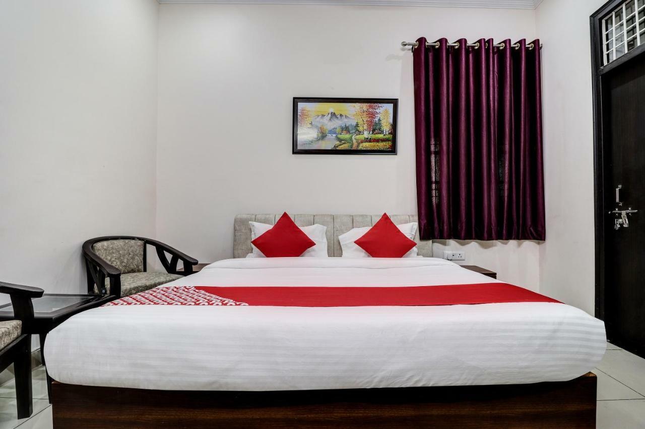 Oyo 38208 Hotel Prakash Kunj Лакхнау Экстерьер фото