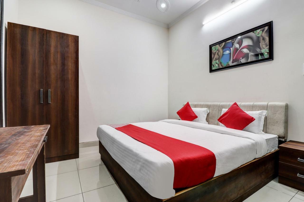 Oyo 38208 Hotel Prakash Kunj Лакхнау Экстерьер фото