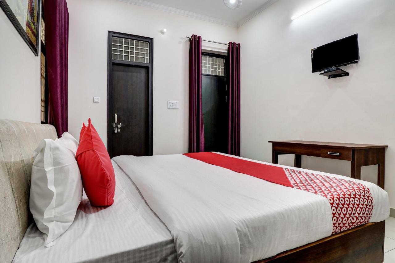 Oyo 38208 Hotel Prakash Kunj Лакхнау Экстерьер фото
