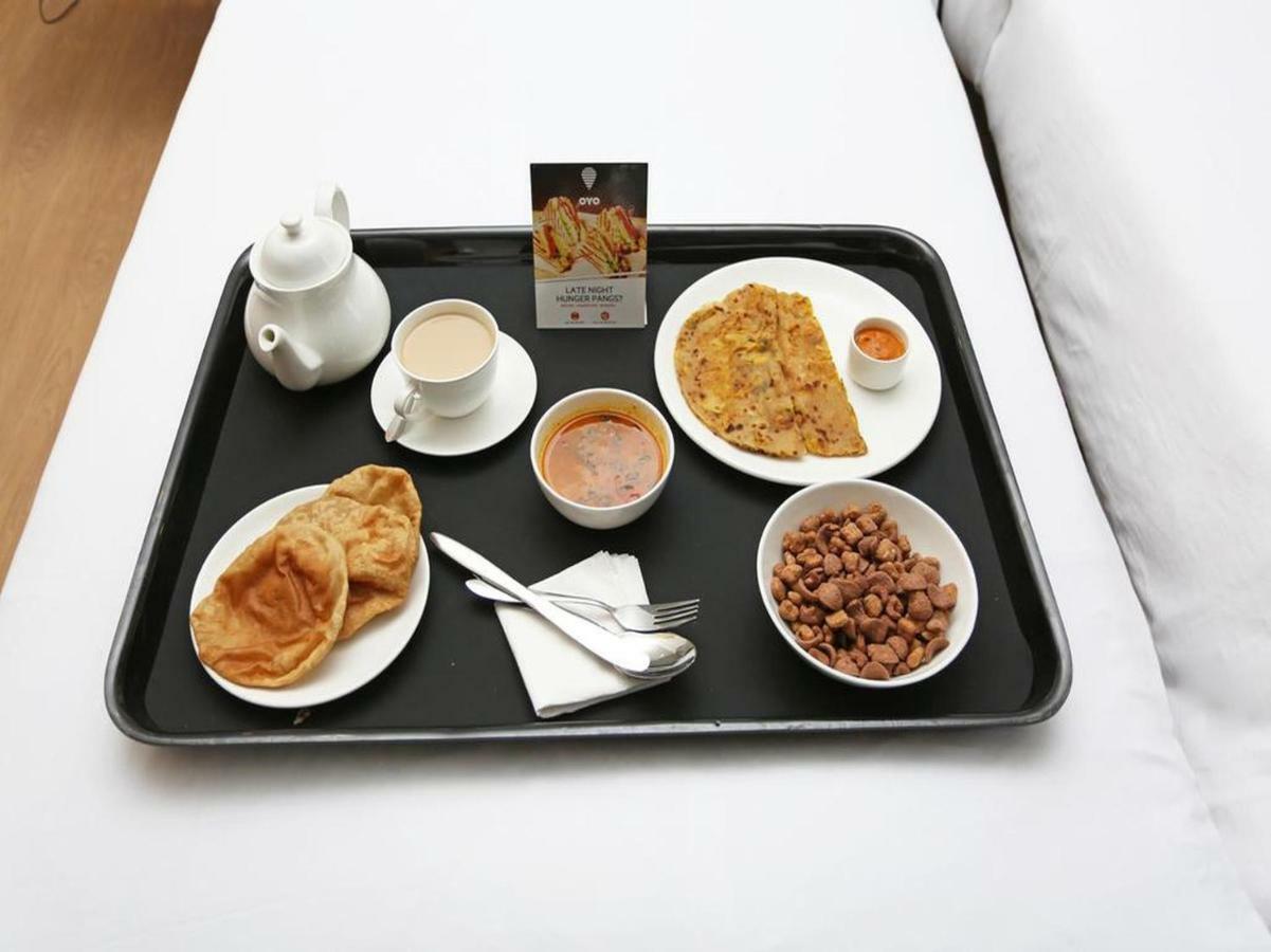 Oyo 38208 Hotel Prakash Kunj Лакхнау Экстерьер фото